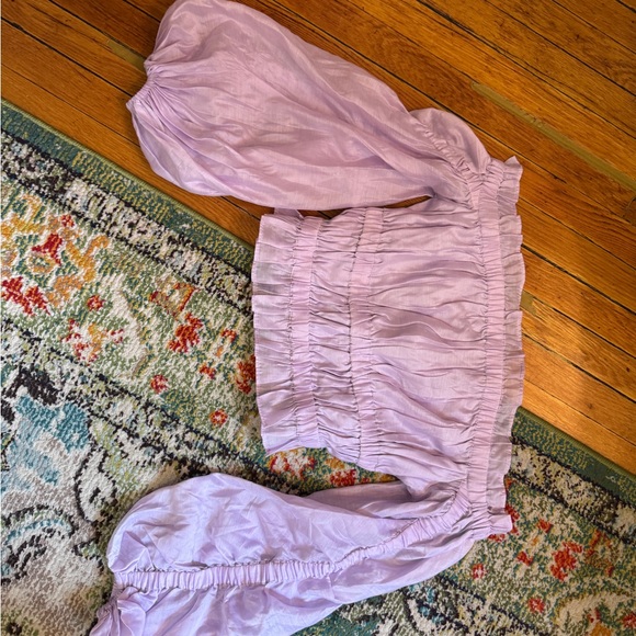 Lavender Off-Shoulder Crop Top - Picture 7 of 8